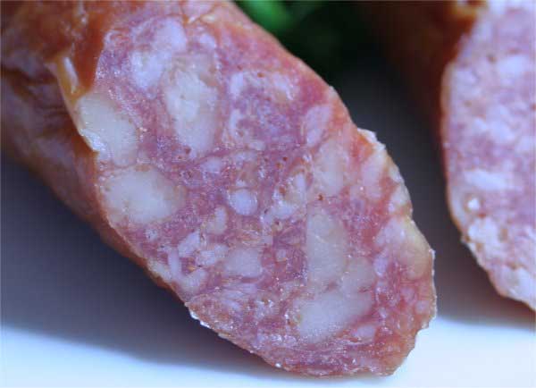 K&auml;secabanossi, ein mageres Br&auml;t und feiner K&auml;se passen hervorragend zusammen.